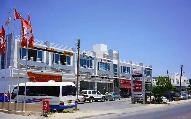 Öz-En Plaza, Karaoğlanoğlu, Kyrenia